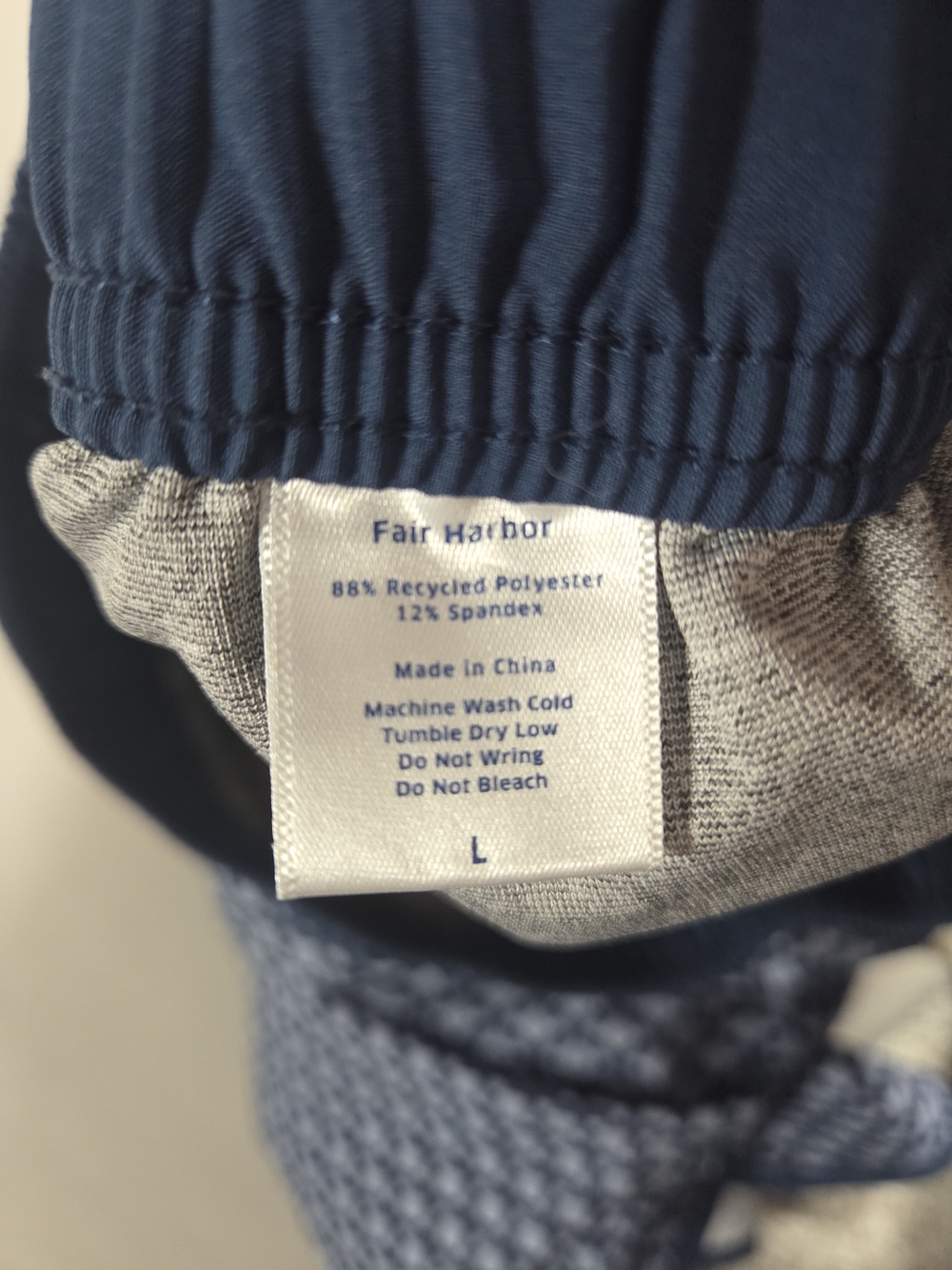 Fair Harbor Men's Navy Anchor Printed Board Shorts Size Large - Picture 7 of 10
